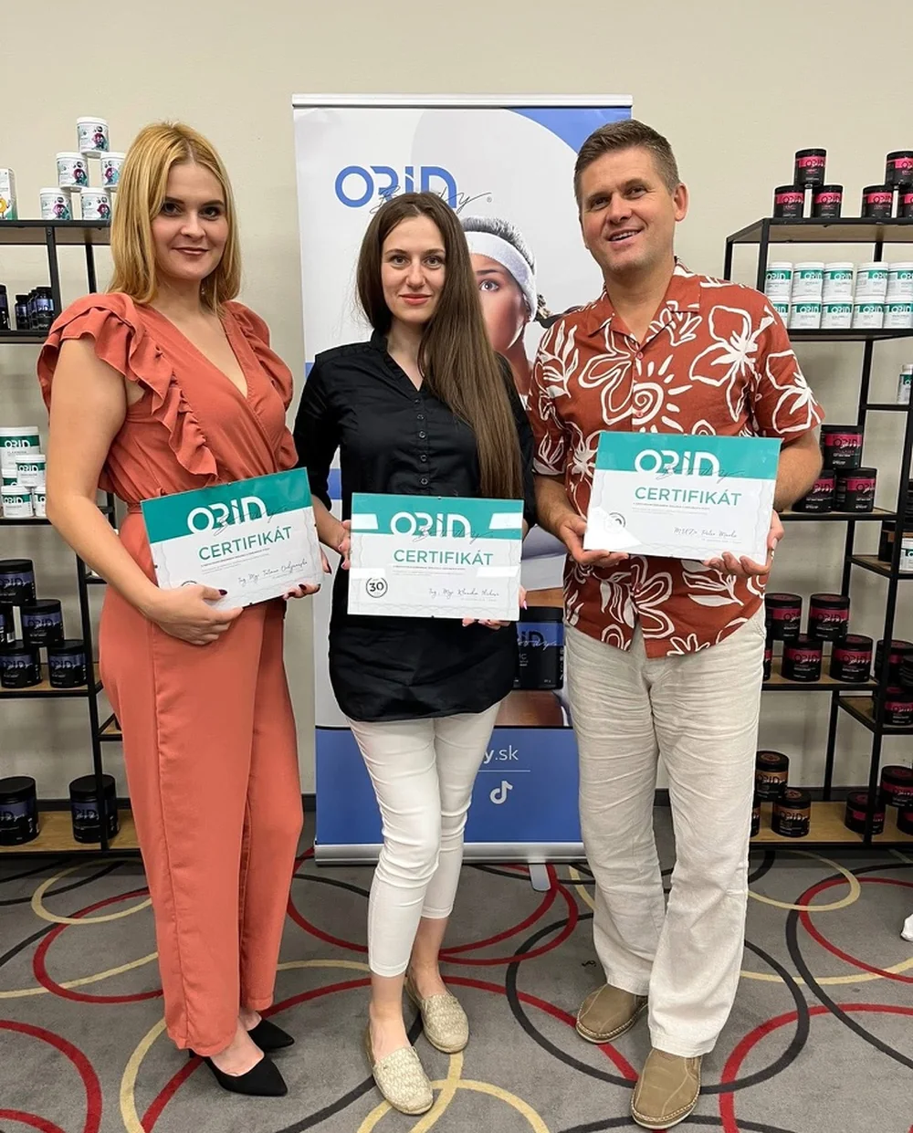 Tím Nutrivit s certifikátmi z odborného školenia